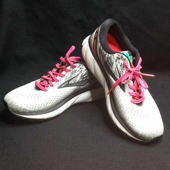 women's ghost 11 size 9